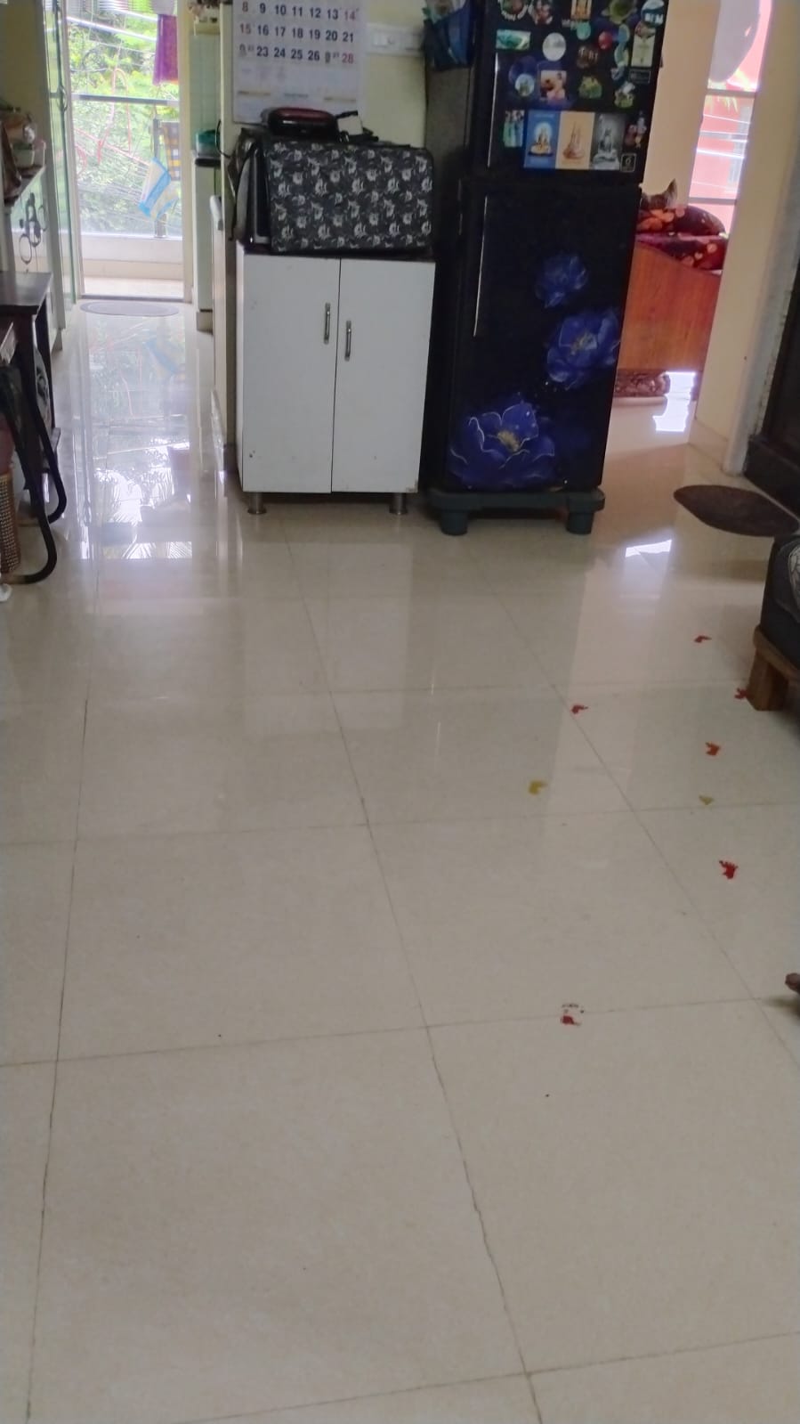 https://trustyproperty-s3-files.s3.ap-south-1.amazonaws.com/properties/39d6e28b-f566-4116-beb6-87c264a55458-2bhk-appartment-for-sale-near-airport.jpeg