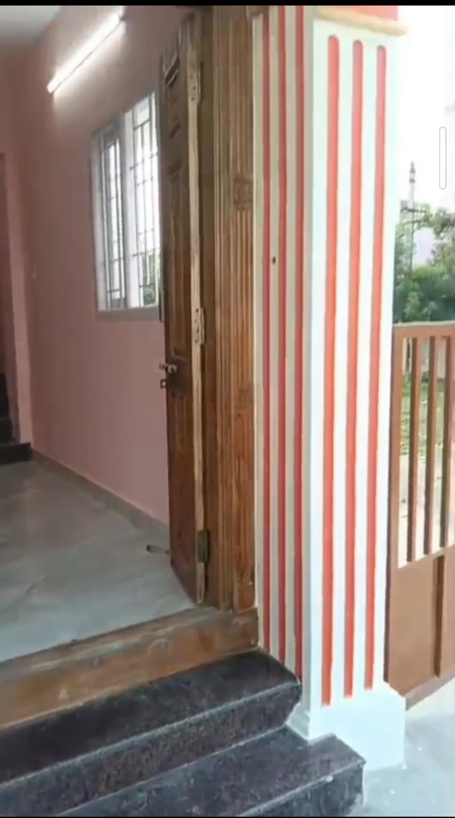https://trustyproperty-s3-files.s3.ap-south-1.amazonaws.com/properties/ceec8205-56ce-4b3d-9561-cdb31b547eb7-3bhk-villa-for-sale-in-kovilancheri.jpeg